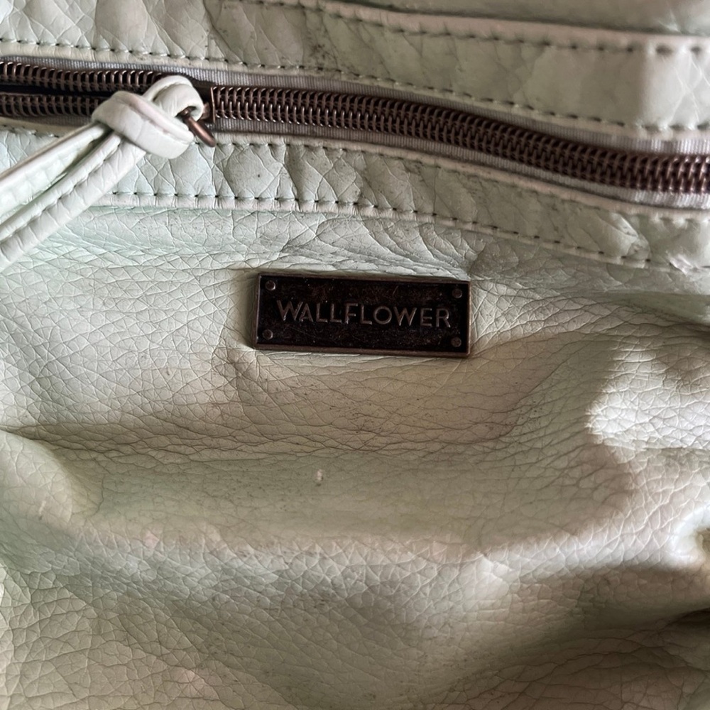 Purse - Picture 2 of 2